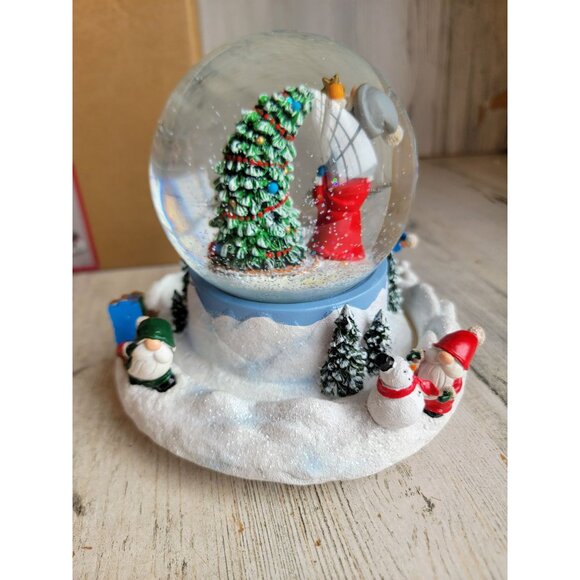 Roman Gittle dome Gnome snow globe wind up movement music Xmas - Picture 7 of 9